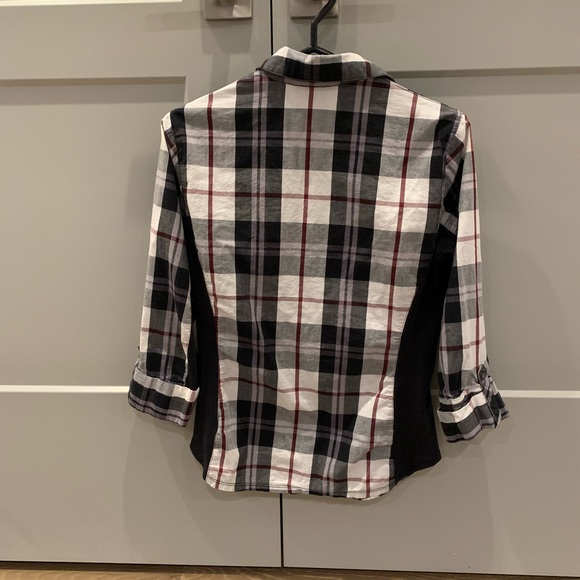 Zac and Rachel slimming flannel button top - Picture 2 of 6